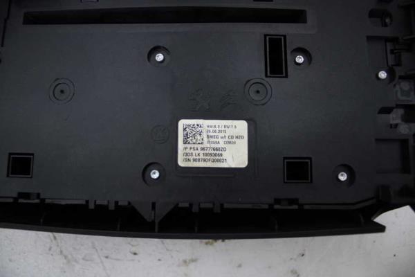 RADIO + ECRAN PEUGEOT 308 2015 - Vue 5